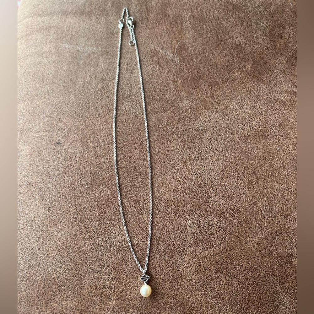 Harley-Davison sterling silver mother of pearl women’s necklace